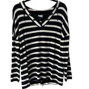 dressbarn Sunday Black and White Striped V-Neck Long Sleeve Sweater w/ Tie Loops